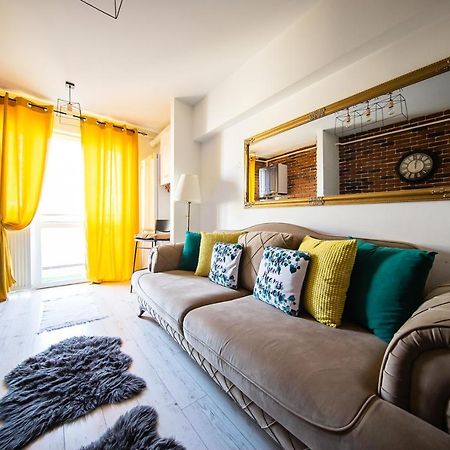 Smart Palas Apartament Iasi Ngoại thất bức ảnh